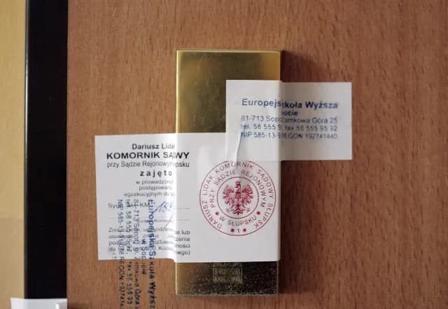 Co może zabrać komornik z mieszkania rodziców? Uniknij utraty rzeczy Co może zabrać komornik z mieszkania rodziców? Uniknij utraty rzeczy